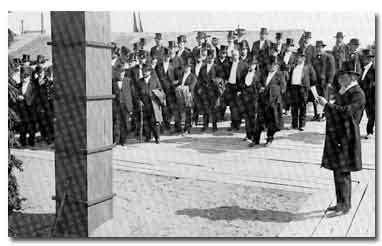 Senator Leo Mechelin delivers a speech at the ceremony for the laying of the foundation stone of the Finnish National Museum on June 18, 1906.
